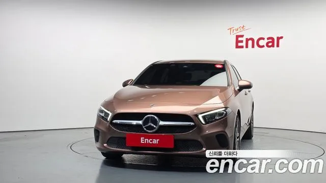2023 Mercedes-Benz A-Class, foto 3