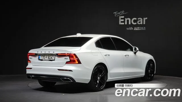 2021 Volvo S60, foto 2