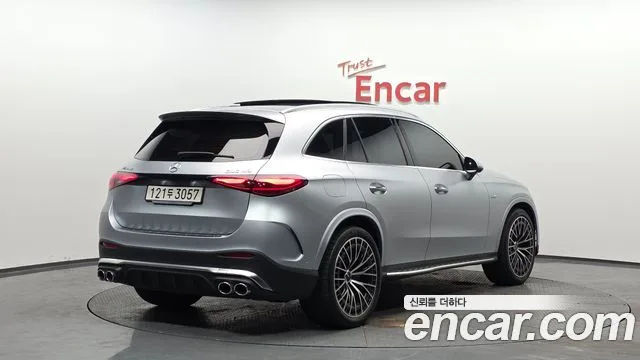 2025 Mercedes-Benz GLC-Class