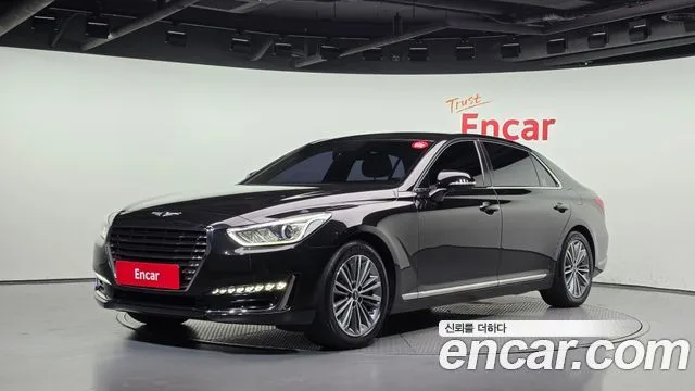 2018 Genesis EQ900