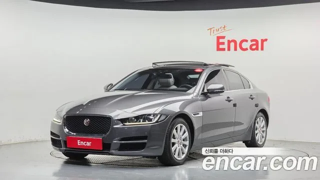 2016 Jaguar XE