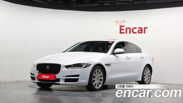 2019 Jaguar XE
