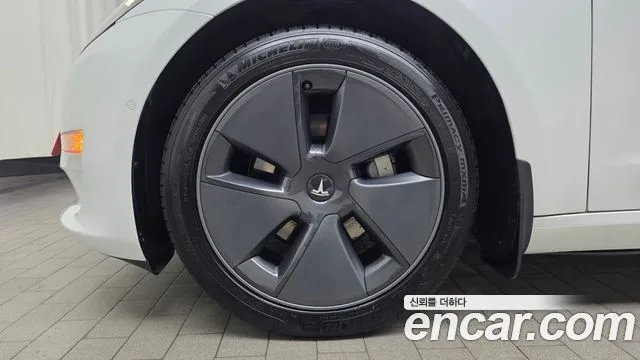 2022 Tesla Model 3, foto 4