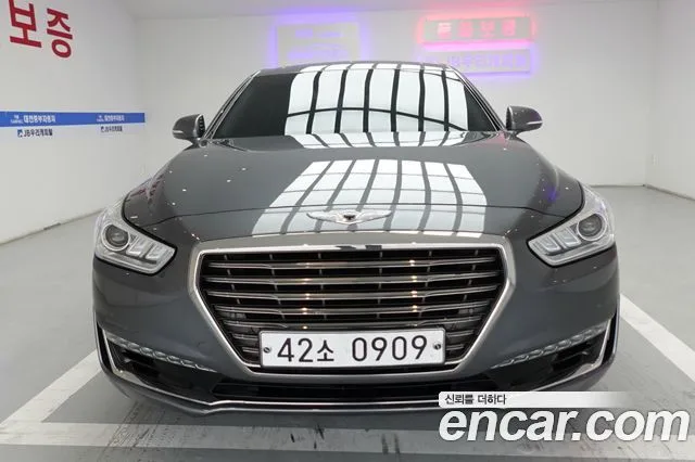 2016 Genesis EQ900