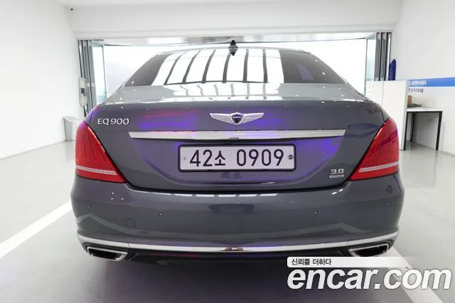 2016 Genesis EQ900, foto 2