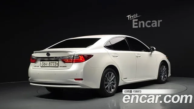 2017 Lexus ES