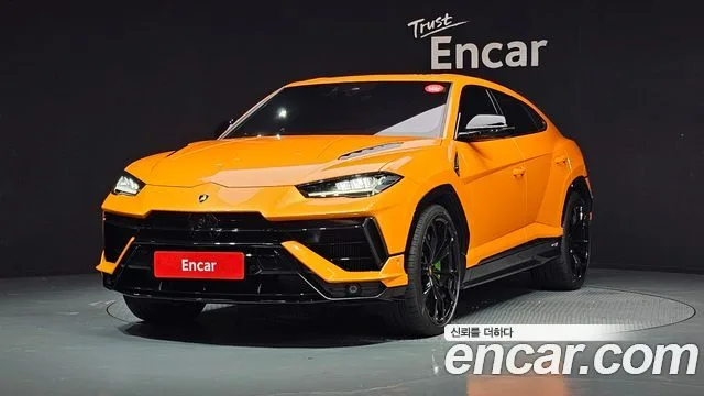 2024 Lamborghini Urus