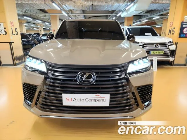 2025 Lexus LX
