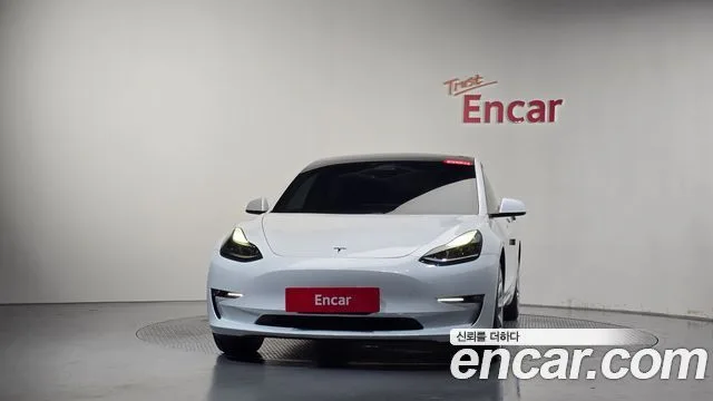 2021 Tesla Model 3, foto 2