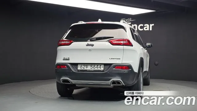 2016 Jeep Cherokee, foto 4