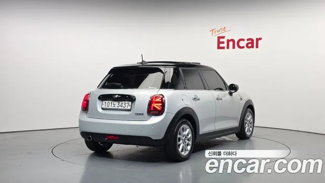 2020 Mini Cooper, foto 2