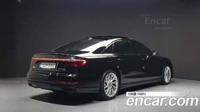 2021 Audi A8, foto 2