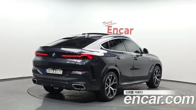 2022 BMW X6