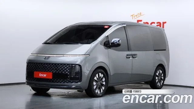 2023 Hyundai Staria