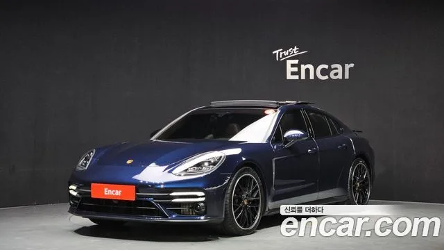2023 Porsche Panamera