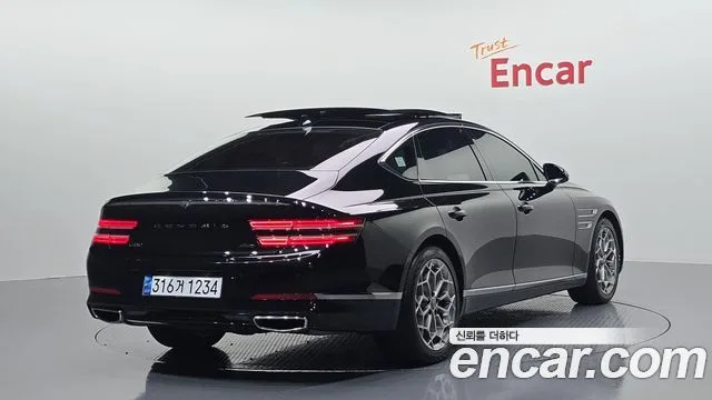 2022 Genesis G80