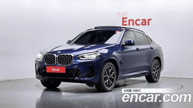 2022 BMW X4