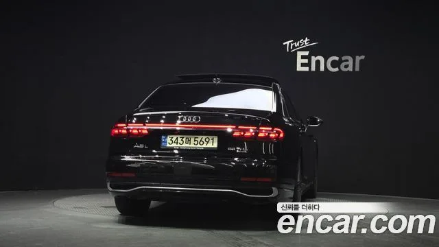 2023 Audi A8, foto 4