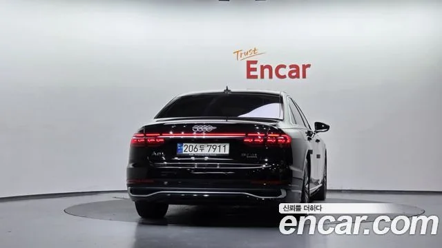 2023 Audi A8, foto 4