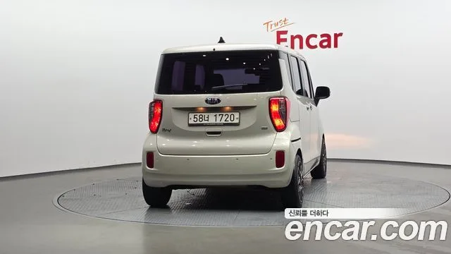 2016 Kia Ray, foto 4