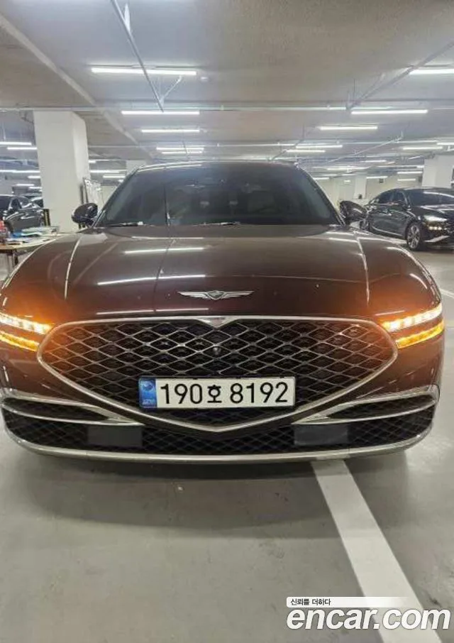 2022 Genesis G90