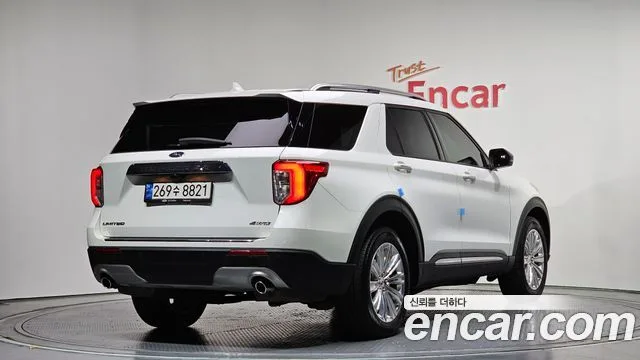 2022 Ford Explorer, foto 2