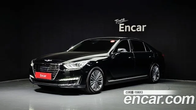 2017 Genesis EQ900