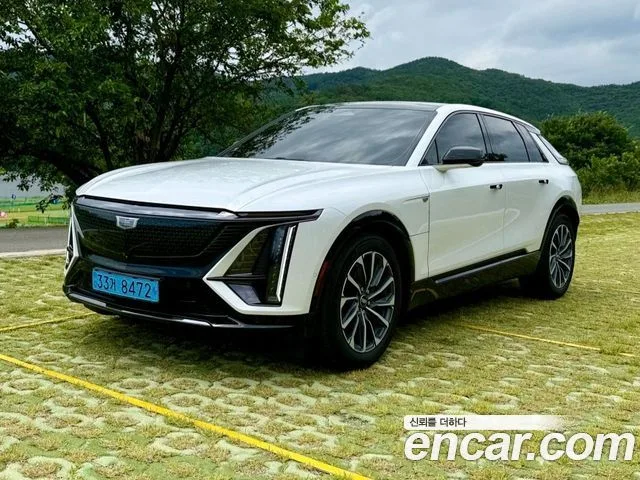 2024 Cadillac Lyriq