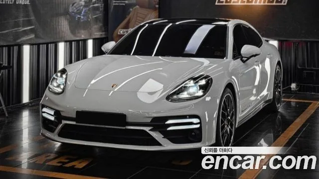 2018 Porsche Panamera