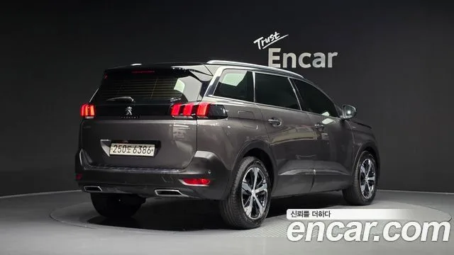 2019 Peugeot 5008