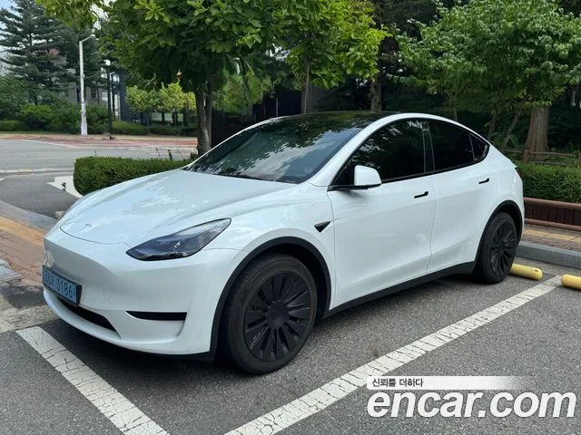 2024 Tesla Model Y