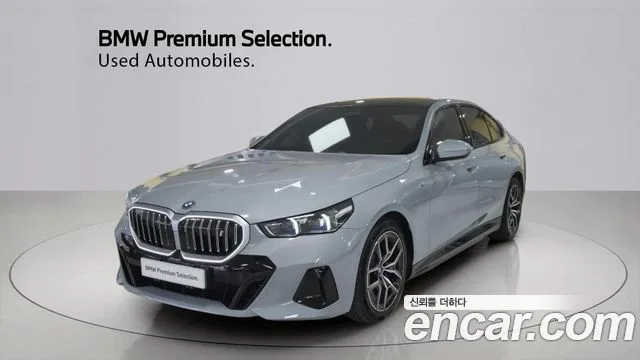 2024 BMW i5