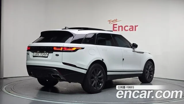 2018 Land Rover Range Rover Velar, foto 2