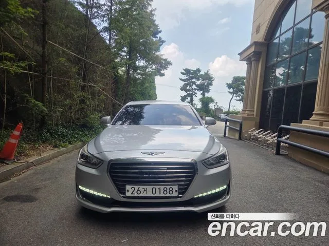2016 Genesis EQ900