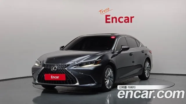 2025 Lexus ES