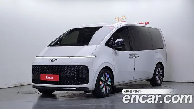 2023 Hyundai Staria