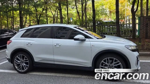 2025 Audi Q4 e-tron, foto 4