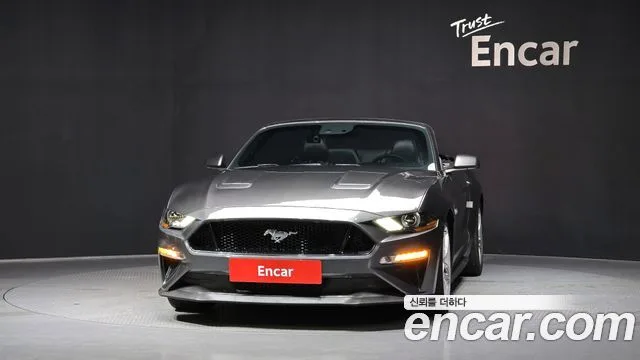 2020 Ford Mustang