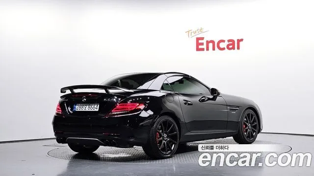 2017 Mercedes-Benz SLC-Class