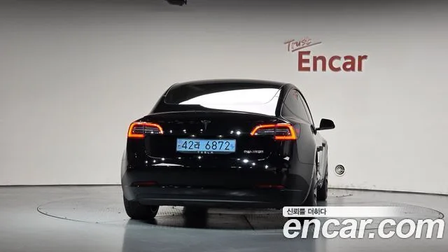 2021 Tesla Model 3, foto 3