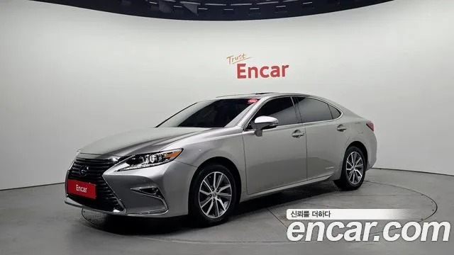 2018 Lexus ES