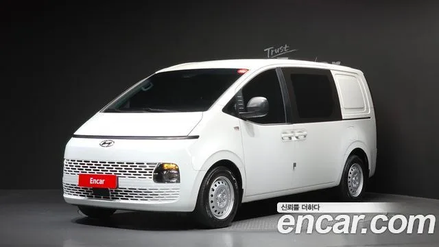 2024 Hyundai Staria