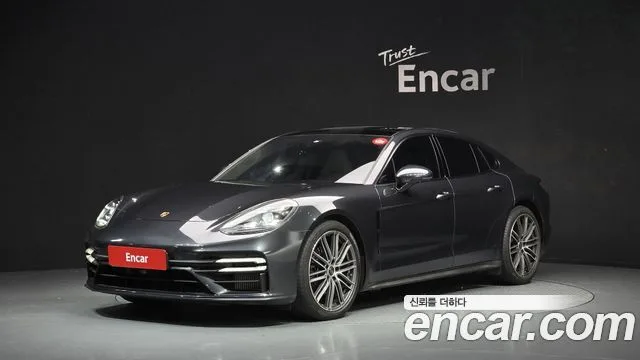 2021 Porsche Panamera