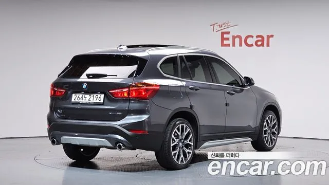 2022 BMW X1