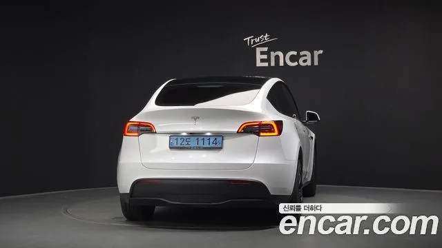 2023 Tesla Model Y, foto 4