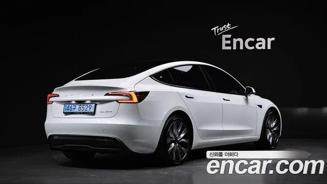 2024 Tesla Model 3