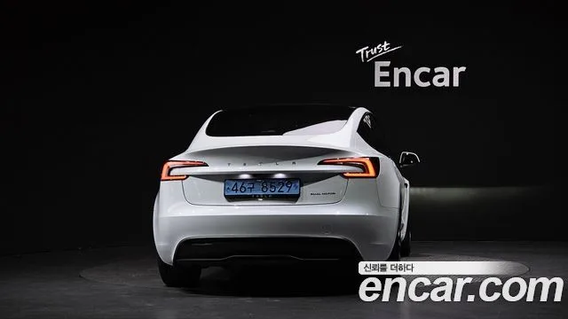 2024 Tesla Model 3, foto 3