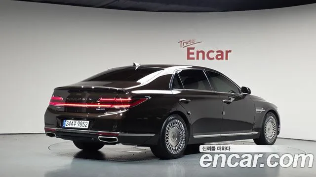 2019 Genesis G90