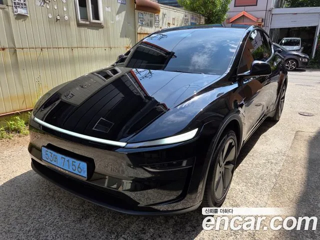 2026 Tesla Model Y, foto 3