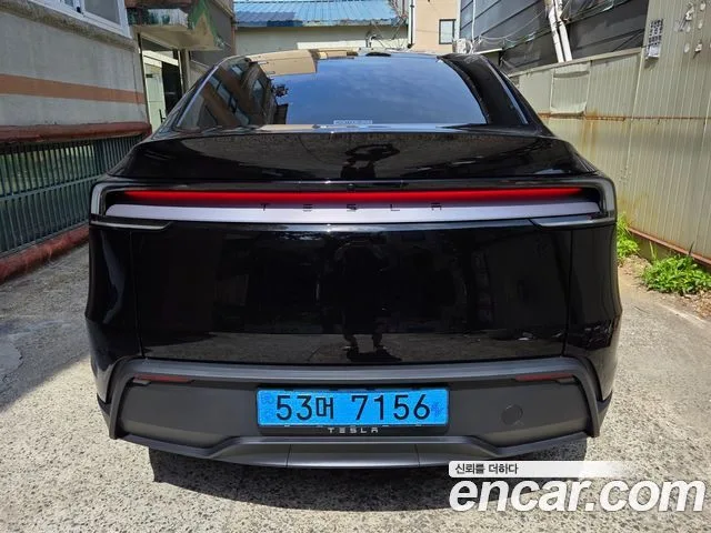 2026 Tesla Model Y, foto 4